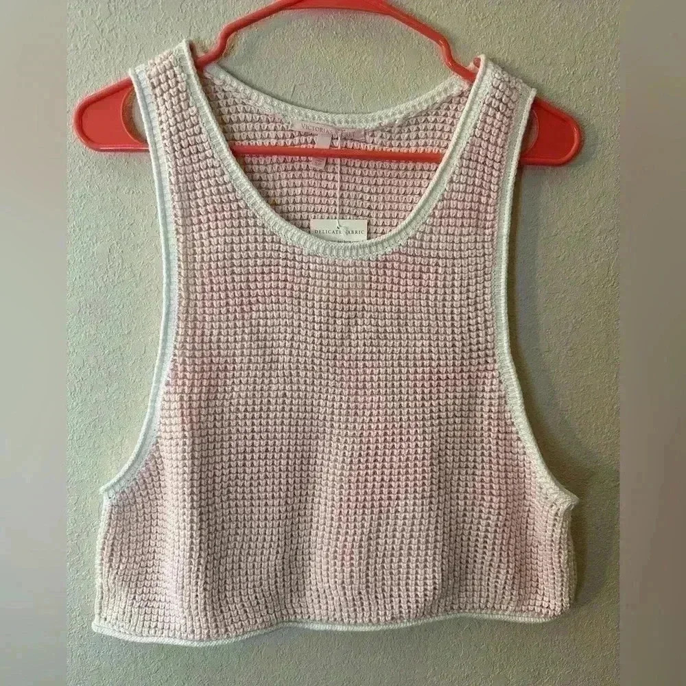 Victoria Secret knit sleeveless top Size Small NWT